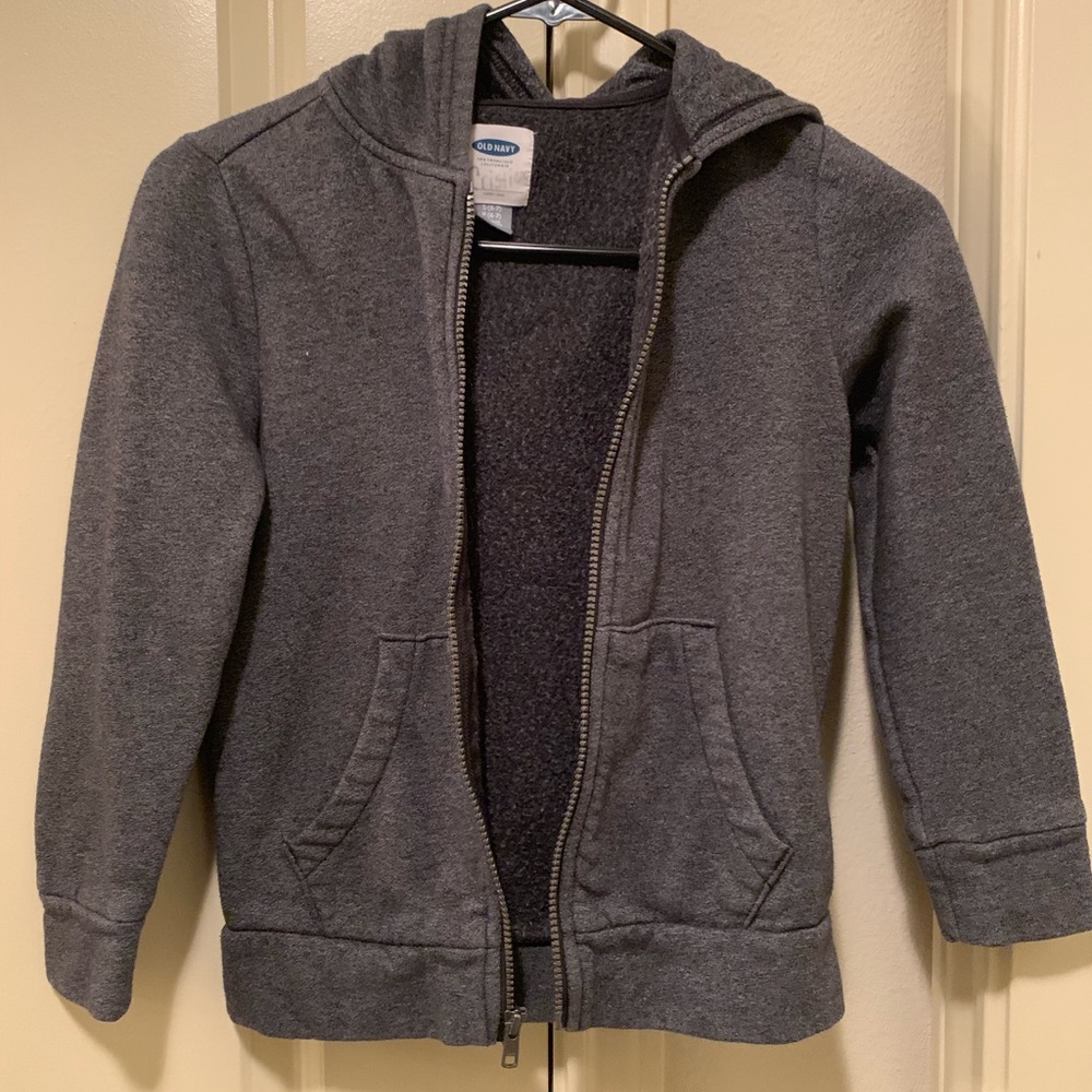 Boys Size 6 Gray zip up Gap hoodie